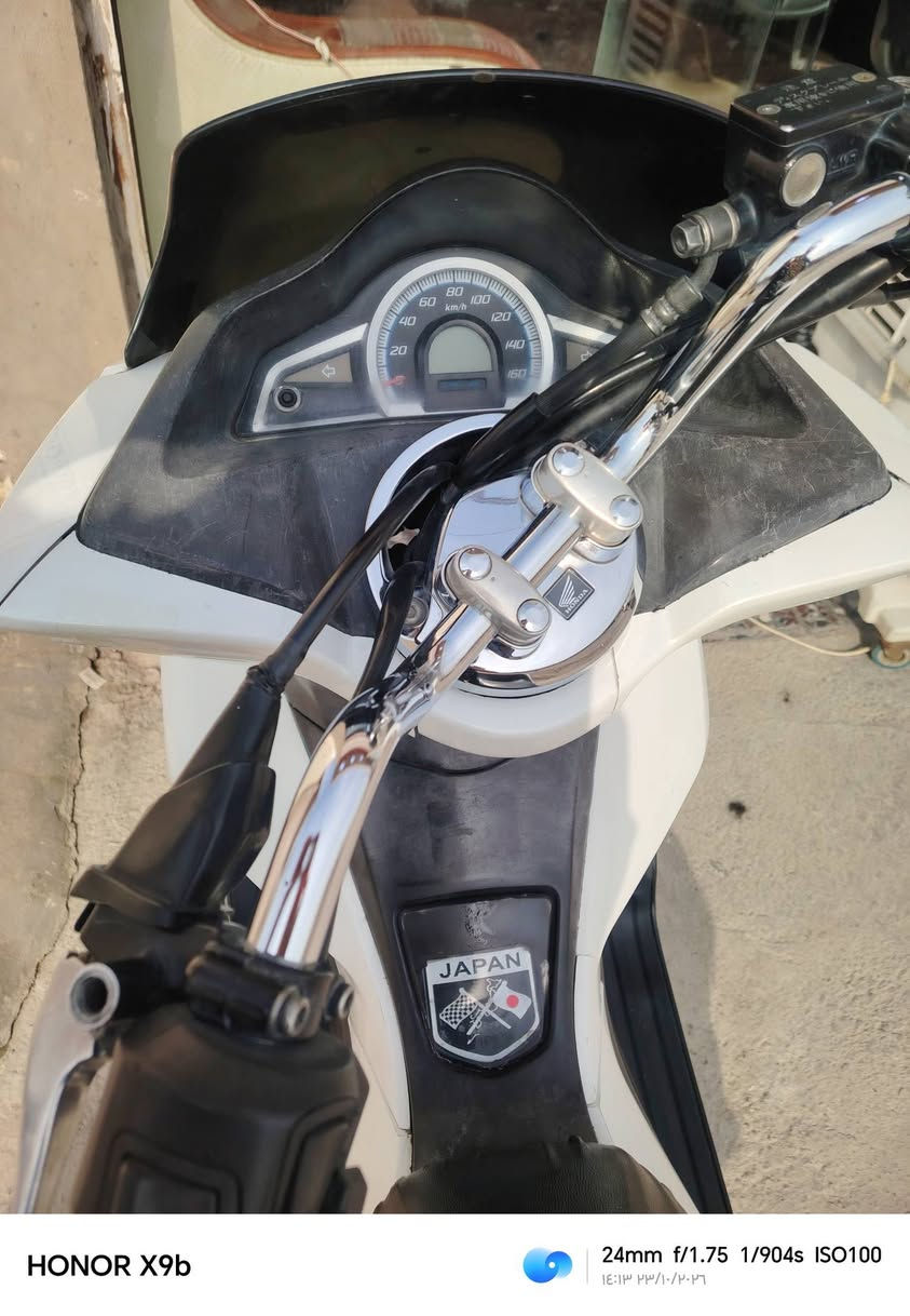 PCX • ١٢٥ • محرك مفتوح