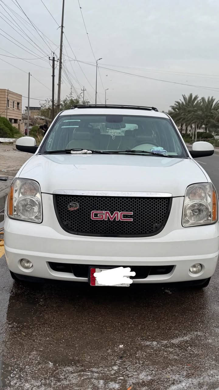 السلام عليكم يوكن 2007 فحل خليجيه مكفوله السياره مكينه وكير وأكسل وداخل كله جديد تخم تاير جديد السياره نضيفه كلش 
السعر 190
*********** مكان السياره بغداد
