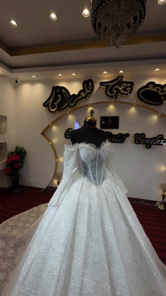 جديد • مجمع قصي • فستان عروس