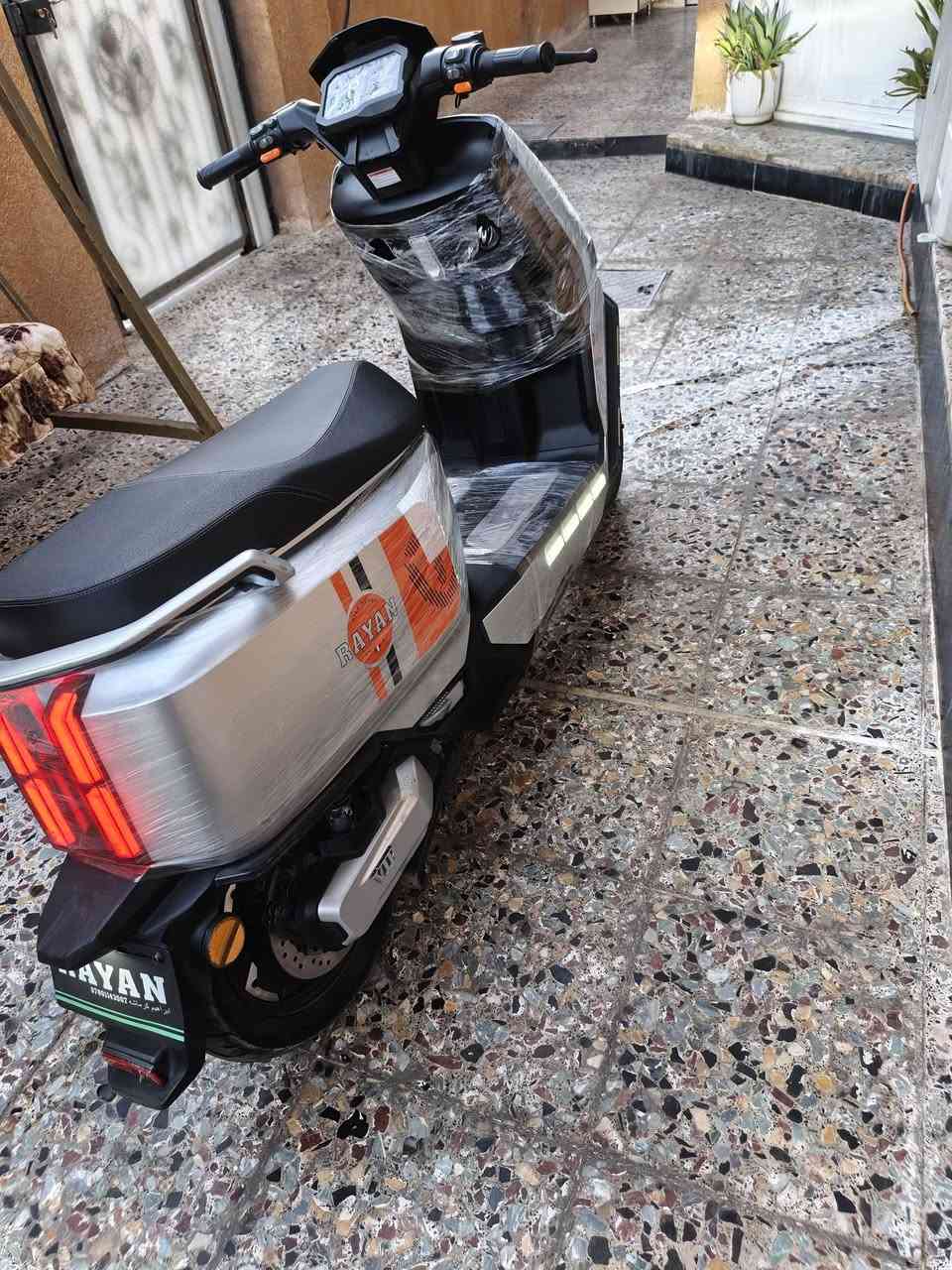 السلام عليكم دراجة ريان وحش الكون جديدة كلش البيع  مكان بغداد بس مراوس  بطاريات ٣٨ليثيوم  الرقم وتساب ***********
