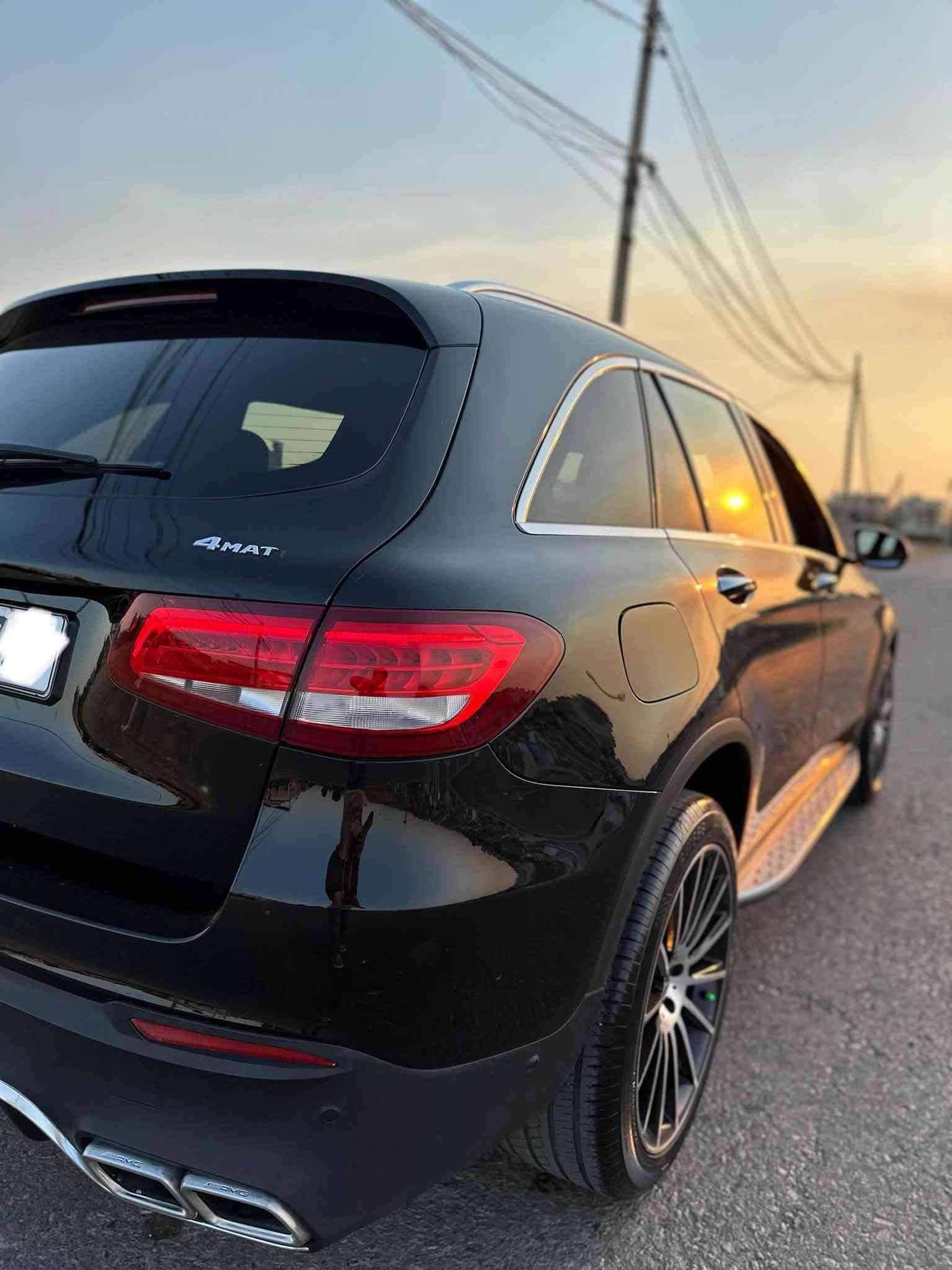 سعر مناسب جوه سوق  🔥
‏                كيتAMG   Mercedes__ GLC 300_
_____________
‏‎‏‎النووع : GLC 300 AMG
سنة الصنع : 2017وارد الماني
‏‎‏‎سلندر :  4T
السعر : مناسب جوه سوق ***********واتساب 
*********
فول الفول اعلى مواصفات ( نايت بكج )بانوراما كشنات جلد و هيتر  و خزن و دبل ليد و سستم صوت بروماستر بدي AMG بلادي و بلاك ومواصفات هواية متنذكر السيارة صفر مسج بدون اي خلل (كلين تايتل سياره بدون صبغ)👌🤌 
📝ملاحظة : السيارة رقم اربيل دولي.  تحويل بشرط
____________
‏‎‏‎‏‎🌎 العنوان : اربيل 
‏‎‏‎‏‎📱 للاستفسار يسعدنا تواصلكم معنا على الأرقام التالية
‏‎‏‎‏‎📱***********واتساب
