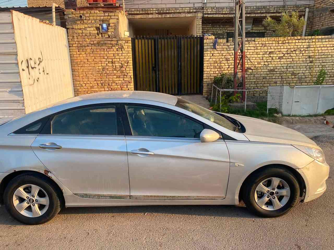 🚘 للبيع سوناتا وارد كوري 🇰🇷
🔹 النوع: هيونداي سوناتا
🔹 الموديل: 2011
🔹 الوارد: كوري 🇰🇷
🔹 اللون: رصاصي
🔹 المحرك: 2.4 GDI
🔹 القير: أوتوماتيك
🔹 المواصفات: مريحة وعملية ومناسبة للاستخدام اليومي

✨ سيارة مرتبة وتستحق المشاهدة، والفحص خير دليل.

📍 الموقع: العماره
💰 السعر: عند التواصل 
📞 للاستفسار والتواصل: ***********

للجادين فقط، وأهلاً وسهلاً بالجميع 🌹
