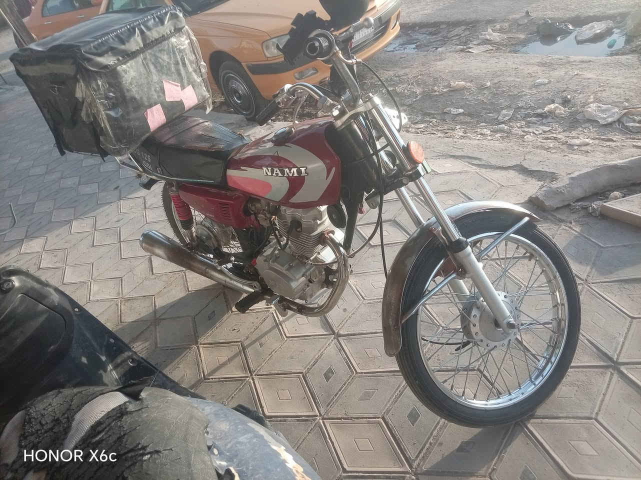 السلام عليكم دراجه للبيع نام امتياز دراجه اوراق اصولي الدراجه 21 محرك 21 دراجه نظيفه عوزه ضفيره 500 وبيها مجال قليل رجاء فقط بس الشراي مو يعطي كلمه يواعد وما يجي مكان الديوانيه قضاء السنيه

نص مكتوب في الصور:
- HONOR X6c