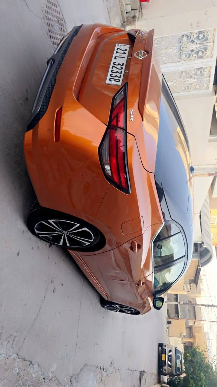 نيسان سنتره ls موديل 2021
فول مواصفات حجي واحد ع واحد 

المواصفات: 
سقف اسود 
فتحه سلايت 
بصمه 
كشنات جلد 
تشغيل عن بعد 
وهواي مواصفات بالسياره ماتنعد 

السعر : 120 وبيها مجال 

للاستفسار :
***********
