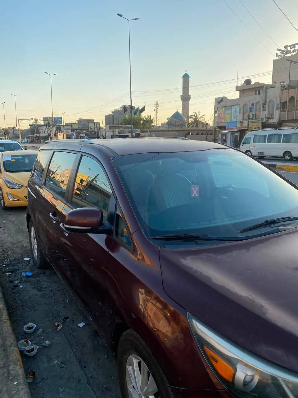 السلام عليكم
كيا سيدونا موديل ٢٠١٥ LX

محرك ٣٣٠٠ v6

رقم بغداد 

داخله للعراق كلين وبالعراق بيها باردين بالجاملغ الامامي و باب مروج بدون دواخل

تبريد ٣ قطع ثلج 

ماشيه 138 ميل

بنيد وقماره بيهن چراد وبيها ملاحظات بسيطه بالگشر 

السعر ١٤٥ وبي مجال 

العنوان بغداد 

للاستفسار ***********
