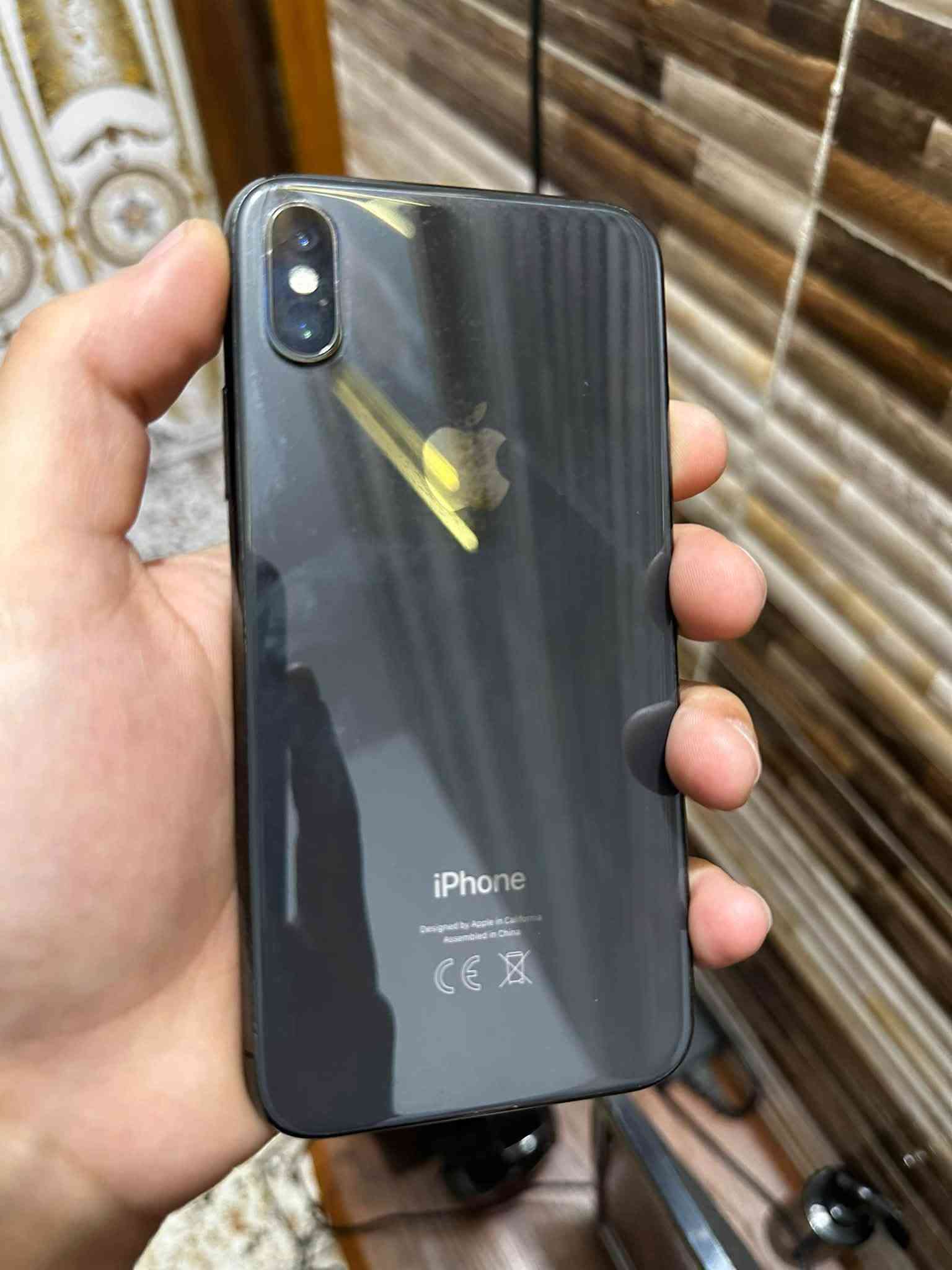 ايفون x عربي شرق اوسط نظيف بيع او مراوس بأيباد (ملاحضه هذا الكسر شاشه حمايه مو الشاشه الاصليه)
ذاكره 64 بطاريه 100 قبل يومين بدلتها ؏ ايدي الجهاز عندي من 2018 بصمه الوجه واكفه بسبب تحديث مكاني بغداد حي الجهاد بيع او مراوس بأيباد اي نوع
ممتواجد ؏ ماسنجر هذا رقمي وبي واتساب
***********

نص مكتوب في الصور:
- 1:05
- عام
- حول
- الاسم
- علي دونير .
- إصدار iOS
- 16.7.16
- اسم الطراز
- iPhone X
- رقم النموذج
- NQAC2AA/A
- الرقم التسلسلي
- GHLX175XJCLH
- التغطية
- سجل تاريخ القطع والخدمة
- بصمة الوجه
- المشكلة
- تجمع Apple سجل تاريخ القطع والخدمة، ويعرض السجل معلومات عن حالة iPhone وتفاصيل إصلاحه. معرفة المزيد...
- 1:50 Zain Zain 4.5G+ عام حول ويعرض السجل معلومات عن حالة iPhone وتفاصيل إصلاحه. معرفة المزيد... الشبكة الأغاني الفيديوهات ٦ الصور ١٩ التطبيقات ٢٩ السعة ٦٤ غ.ب. متوفر ٣١,٢٤ غ.ب. شركة الاتصالات Zain 54.0 عنوان Wi-Fi 64:70:33:43:98:26
