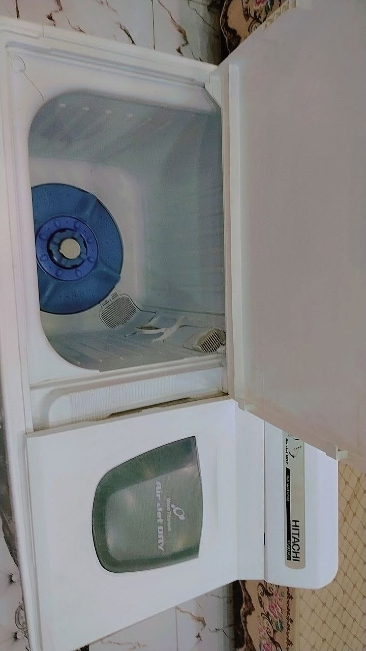 وجبة جديده للغسالات المستعمله لو اتلحك لو لا غسالات نضيفه هيتاشي الياباني ٢٥كيلو ٩٥ وبيه مجال بسيط والثانيه هيتاشي أصغر منه ١٨كيلو بيع ٩٠ وبيه مجال بسيط وغسالة هيرو المصريه الحجم الكبير ٣٥ كيلو بيع ٩٠ وبيه مجال بسيط وغسالة روني ٢٥ كيلو بيع ٨٥ وبيه مجال بسيط كولهن انضاف هاتف*********** بيه واتساب
