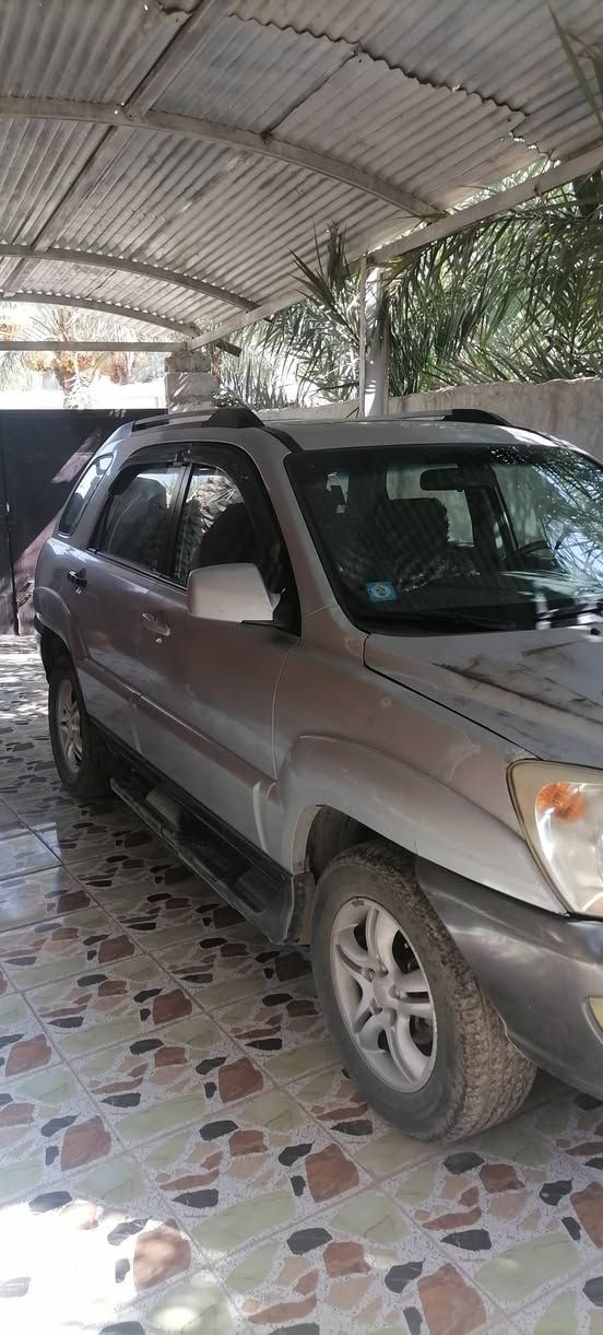 سيارة للبيع
سبورتج ٢٠٠٨
فولل مواصفات
وارد أمريكي
محرك ٦. ٢٧٠٠
فتحة سقف
سيارة جهازة
تبريد ثلج

سعرها.....  ١١٥

العنوان ديالى الخالص

***********
