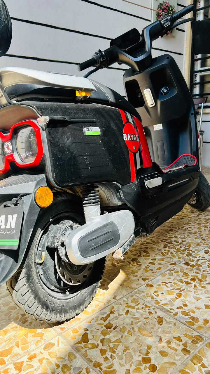 ماطور شحن
ريان ابو عيون
لون اسود لماعي
مواصفات معروفه
شاحنه اصليه
تواصل ***********
السعر 725 وبي مجال بسيط
موصل الأيسر
