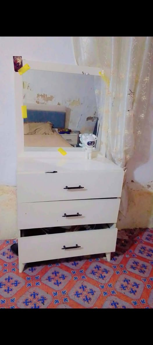 غرفه ٥ قطع • نضيفه • مدينه صدر