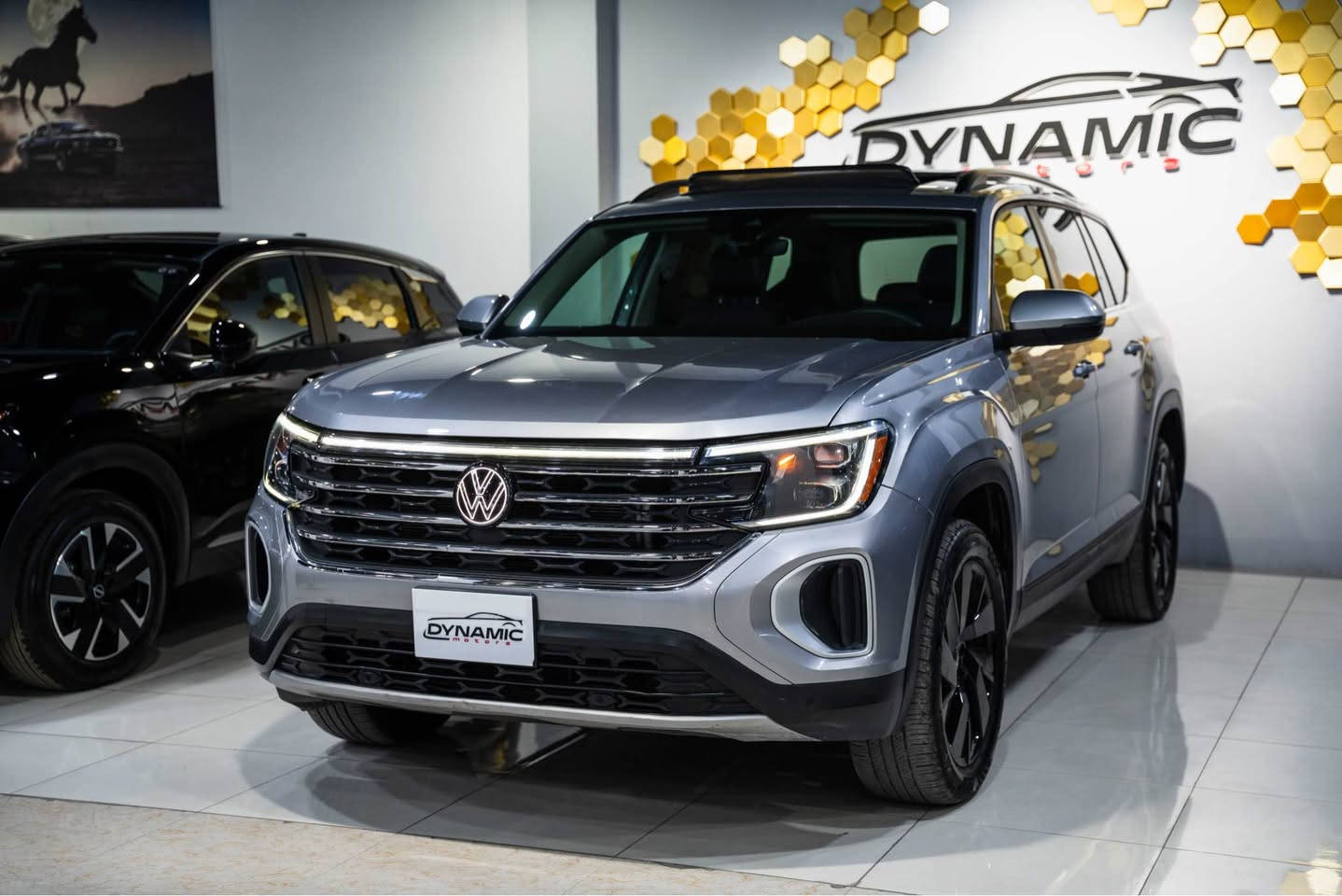 2024 VOLKSWAGEN ATLAS, 2.0T SE TECHNOLOGY

موديل: 2024
وارد : امريكي 
مواصفات :SE -
‎عدد الأميال : 18,000ميل
الون : سلفر
الون داخل ؛ اسود
‏‎سلندر :  V4
‎ صبغ :  ٢ قطعة بدون داخل  
ارباك : فقط بردة
سيارة رقم موقط ٣ شهر بي مجال
مكان اربيل شارع حديد و خشب معرض دايناميك موتورز
‏‎من المعلومات الرجاء التصل علي وتس اب
سعر جدا مناسب 🔥🔥🔥📲📲
                                                                                              *********** -
============== أربيل, العراق
