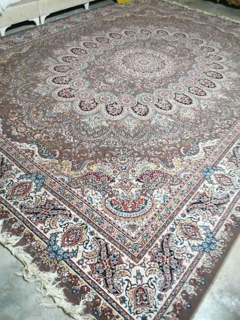 سڵاوریز چوارفە رشی 500شانە ی ئیرانی سێ دانە ی 3x4 یە ک دانە ش 2x4نرخی هه رچواریان 300هه زارە چوارقورنە ***********
