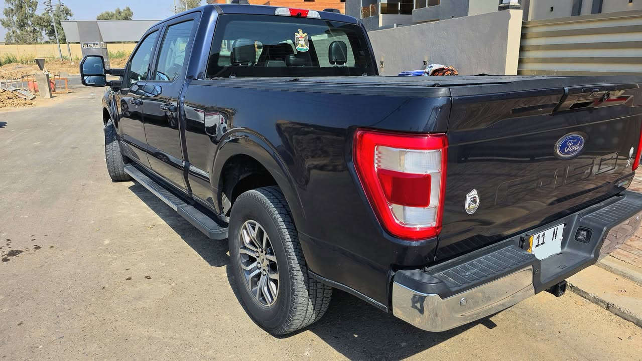 Ford F-150 hybrid 3.5L PowerBoost V6.
فورد اف 150 موديل 2021 فئة لاريات محرك 3.5 توين تيربو (بور بوست) 6 سلندر هايبرد

سيارة اقتصادية جدا تصرف تقريبا 11 لتر لكل 100 كم داخل المدينة ماشية 129 الف كم قابلة للزيادة وارد امريكي بجم كبس بدون ايرباك حادث خلفي تبديل وصبغ بدي تفصيخ رقم بغداد حمل اصفر الجديد وباسمي

مكان السيارة بغداد

السعر 25,500 دولار وبيها مجال 

لاي معلومة اخرى وصور الحادث تواصل خاص او عبر الواتس اب

***********

مواصفات السيارة

كاميرات 360 درجة 5 كاميرات 

دفع ثنائي ورباعي واوتو ودبل ثكيل ودفلوك

تحكم وضعيات قيادة 8 وضعيات مختلفة

باب طويل بدي طويل

حساسات امامي وخلفي

نقطة عمياء

رادار امامي وخلفي تنبيه وتوقف

تحديد مسار وقيادة شبه ذاتية

قارئ علامات الطرق والمرور

لايتات اوتو عالي ناصي خلفي لد

شاشة وسطية كبيرة وشاشة عدادات الكترونية كبيرة

كشنات جلد تحكم كهرباء وخزن ميموري وبيها تبريد وتدفئة

مري كبيرة فول تحكم كهرباء

مداخل كهرباء داخل وخارج السيارة

سستم صوت براند معروف

بصمة تشغيل وفتح ذكي وانارة محيطية خارج وداخل السيارة

تشغيل عن بعد

توقف ذاتي (اوتو هولد)

وبيها بعد مواصفات

السيارة ترايك بيها وين تريد 

مكاني بغداد / الكرخ
