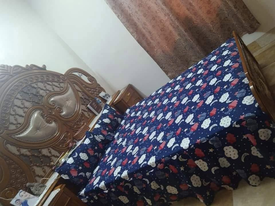 غرفه • للبنات • بيها مجال