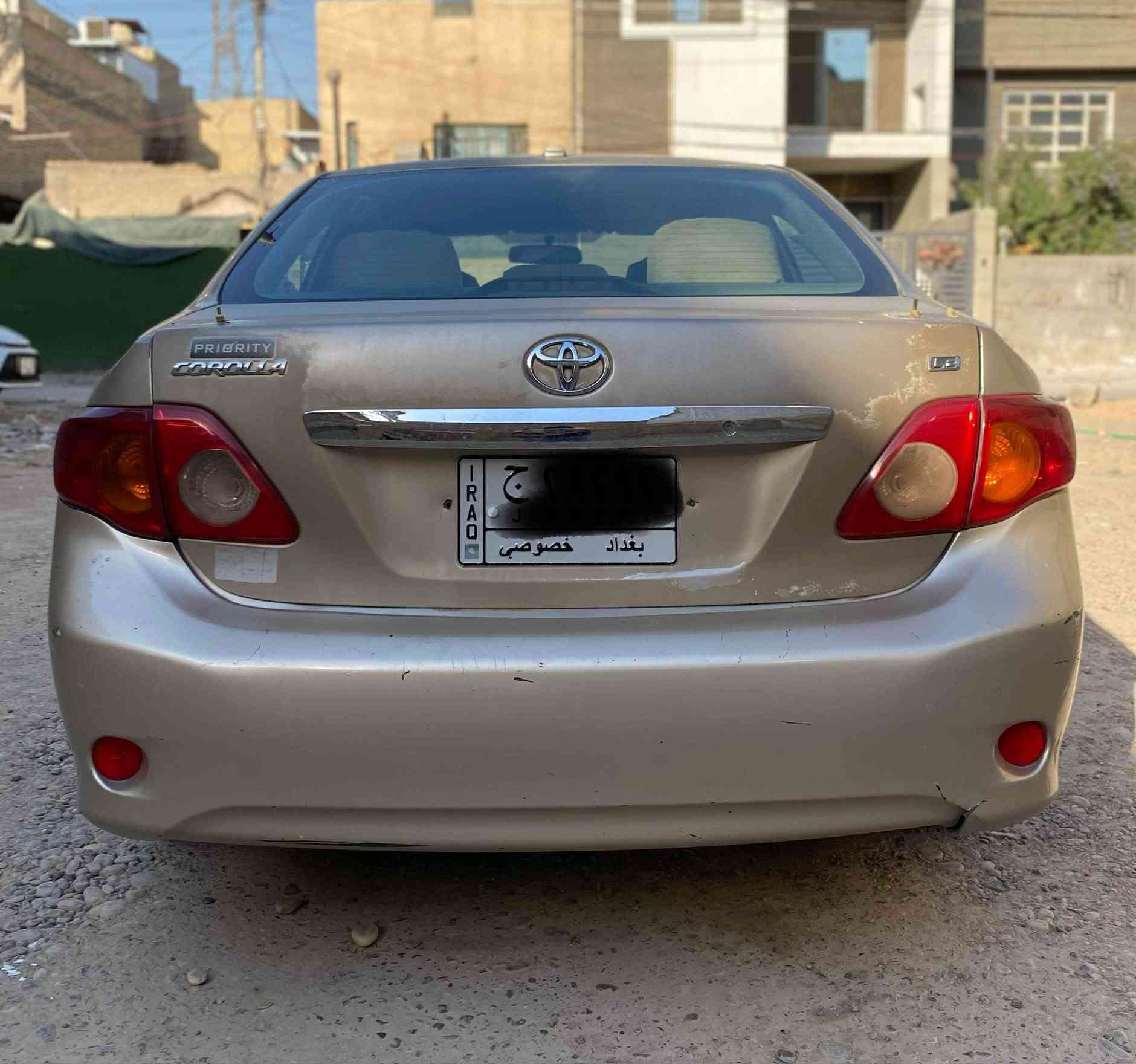السلام عليكم 
للبيع كورلا 2009 وارد أمريكي 
بيها صبغ صفحة عكس السائق مع ملاحظات بسيطة 
السيارة مكينة وكير نظيفات 
داخل نظيف مكانها بغداد السيدية 
السعر : 95 ورقة 
للأستفسار : ***********
