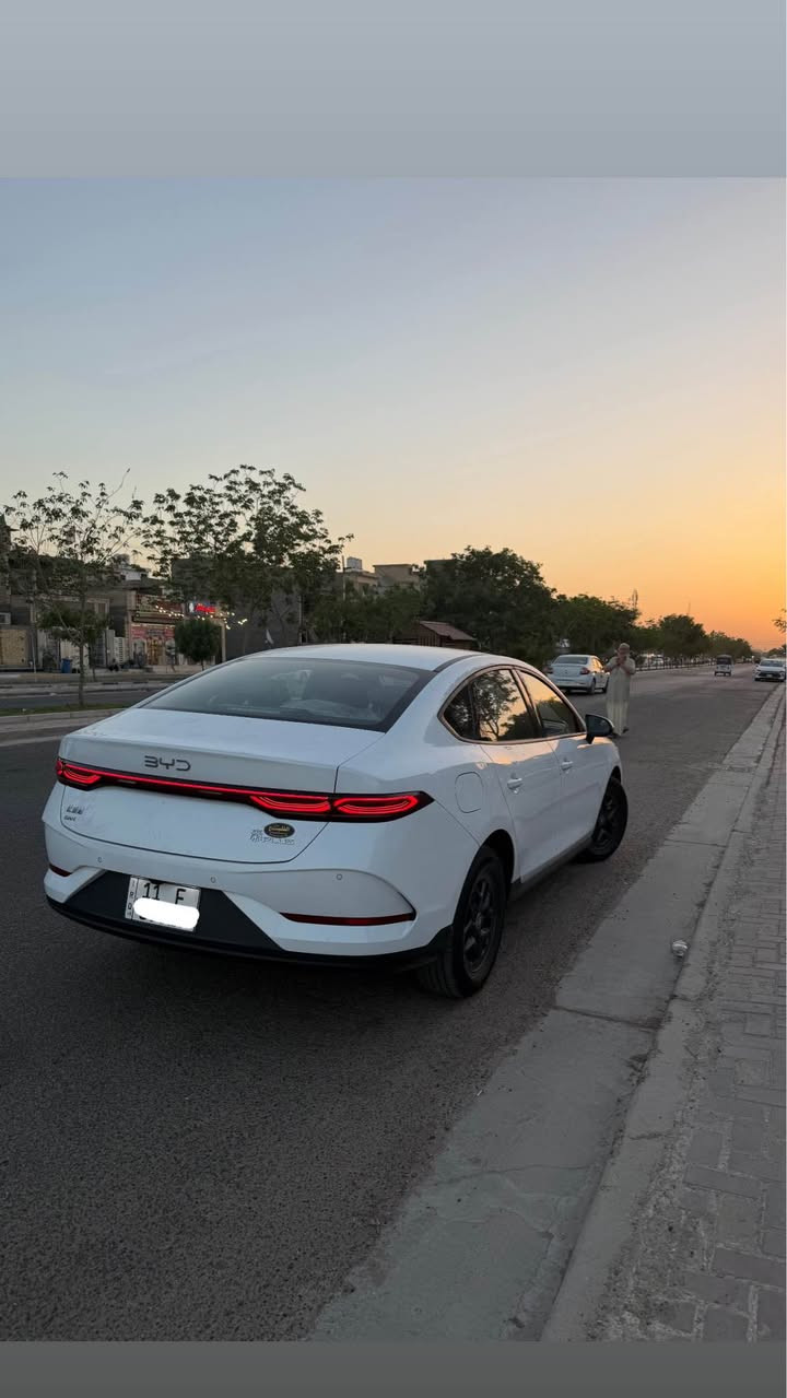 BYD جن بلاس بحالة الزيرو
داخل زيتوني
فول مواصفات عده الفتحه
بصمة ابواب وتشغيل 
تبريد شاشه كامره حساسات
ماشيه 6الاف الكلي
سياره باسمي تحويل ثاني يوم
سعر 21وبيه مجال بسيط
سونار مرفق بلمنشور
بغداد حي الجهاد
*********** بغداد, العراق

نص مكتوب في الصور:
- الجانب السطحي / surface side / سليم
- الجهة الخلفية / back side / سليم
- بغداد / اليوسفية / الشارع العام / مقابل معارض اليوسفية