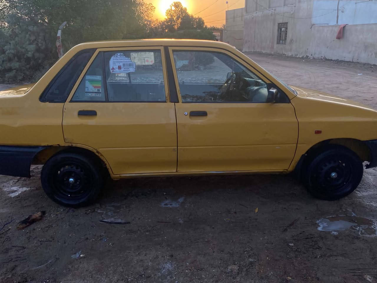 سلام عليكم سايبه ٢٠١٣ للبيع سياره حلوه او مرتبه مكينه مكفوله تبريد كهربائيات كله شغاله رقم واسط امداور هنا ديوانيه مالكهه ديوانيه  مصفره هيه غرمات والسعر ٢٦ او بيهه مجال مكانها ديوانيه سدير والشراي بي خير او يدلل ***********
