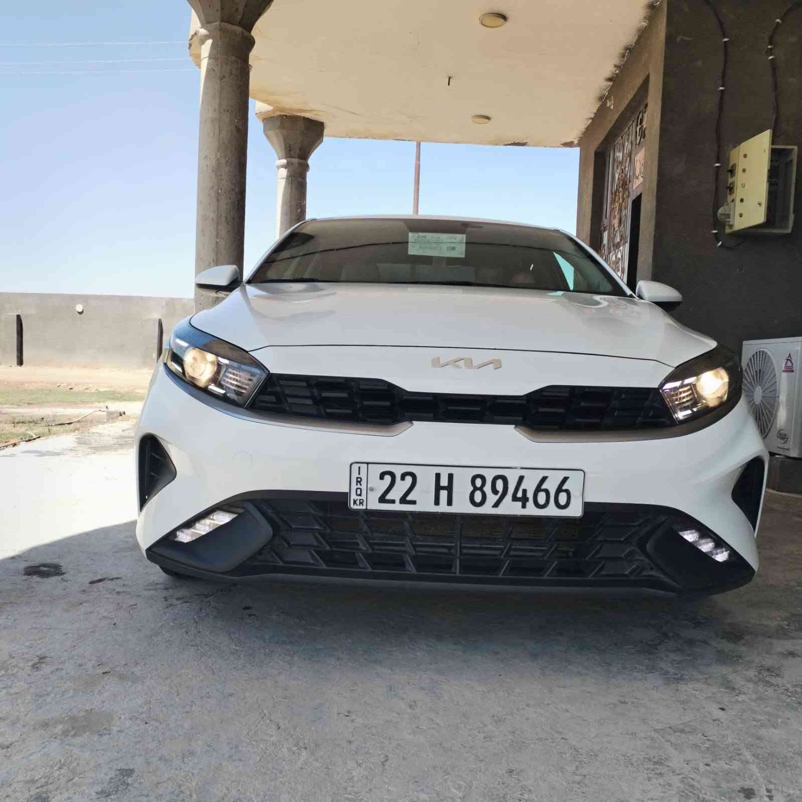 سلام عليكم سيراتو البيع موديل2024 مكفولة كفالة عامه العنوان صويره ماشيه 39محرك 1600دخل الونين تبريد قطعتين الموصفات المعروفه رقم اربيل جديد تريد وكاله او تحويل سياره صفر مكفولة حتى من جكه الاستفسار اكثر اتصل على رقم ***********
