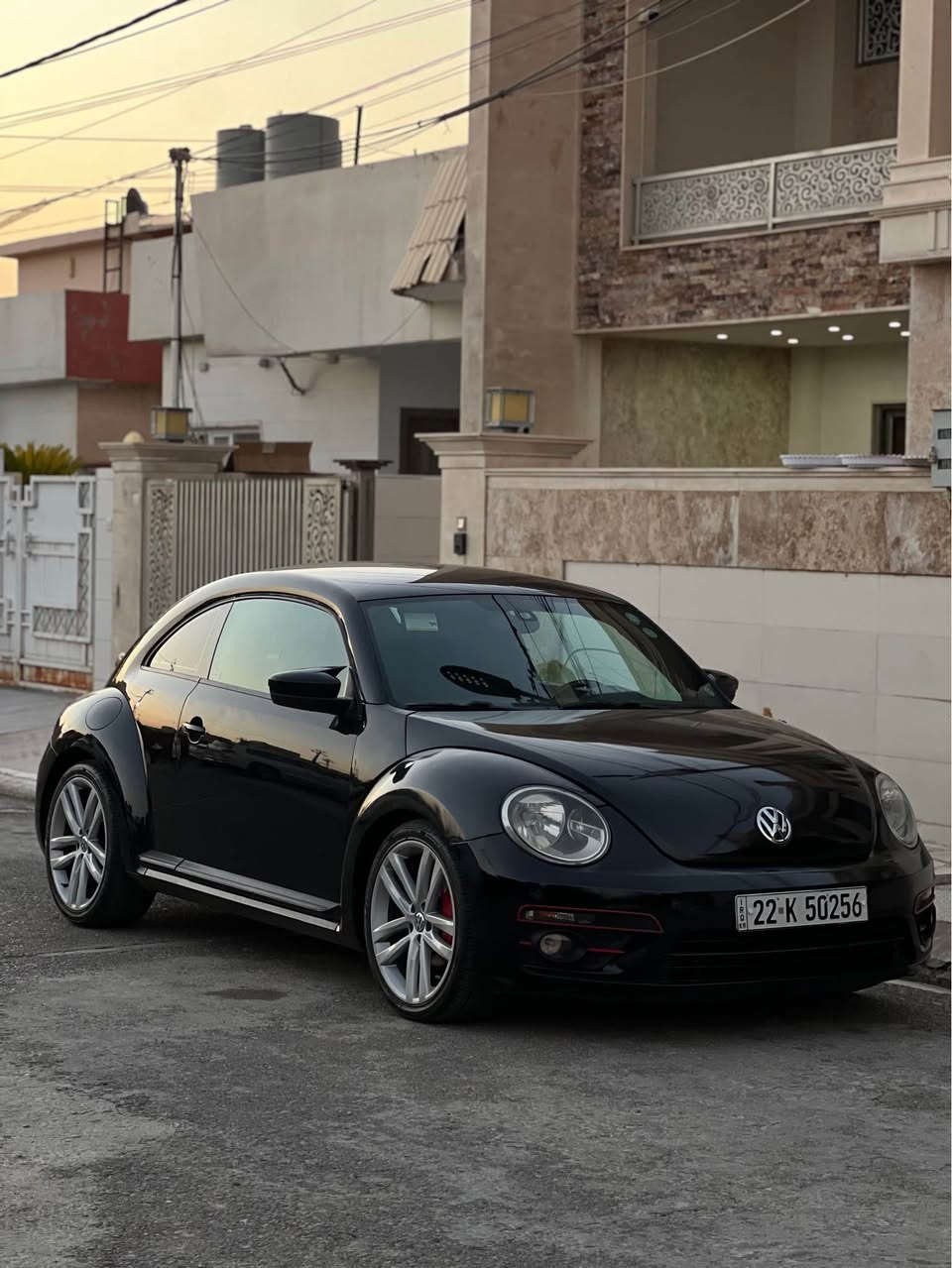 Volkswagen bittle 2018 
شاشە
کامیرە
تحکمات ستیرن
گیرتوماتیک+عادی+سپۆرت
شوتە سپورت رياضي صوت حصان 🐎 
ويل ٢٠Rباكج
سماعة بوس
سيارة بدون حادث بدون ارباك كلها سليم ٣قطعة كلير امريكا بدون حادث 
سعر ٩٩$ورقة مجال بسيط 
عنوان اربيل
*********** أربيل, العراق
