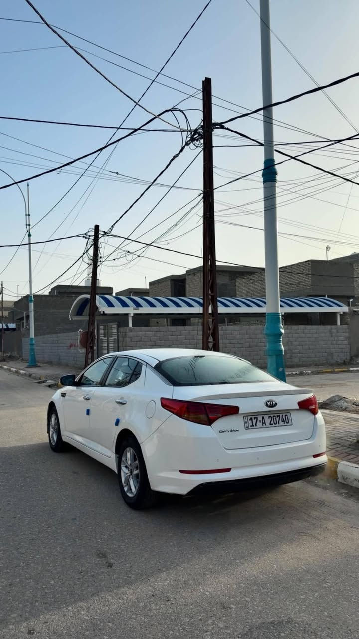 السلام عليكم
للبيع اوبتيما موديل ٢٠١٤ مثنى خليجي بسمي 
تحويل مباشر مواصفات عاديه تبريد قطعتين محرك 2000 دوش صبغ حزام 
السعر 120$ مع المجال اتصال ***********
