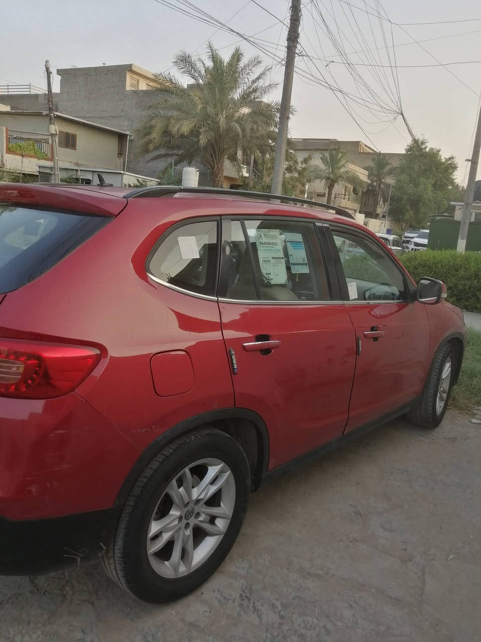 من رخصة الادمن سيارة برلنس موديل ٢٠١٤ حجم V5 سيارة  كاملة لا يوجد فيها اي نقص فيها طخة بالجاملغ  الايمن الامامي.... بصمة تايرات الامامية جديدة والخلفية جيدة تبريد جيد جدا مكاني بغداد. سعر ٧٨ وبيها مجال بسيط هاتف ***********
