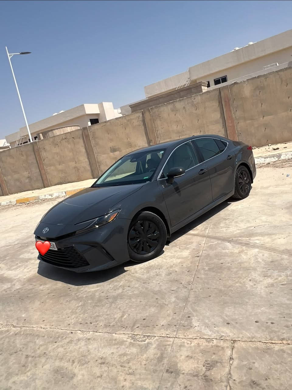 سلام عليكم كامري موديل 2025 سياره جديد ضرار برس البونيد 3اصابع شوي سحب برس الشاصي  بدون تصليح  ماشي السيار 8 ميل جديد موصفات السيار XLE فول موصفات عد الفتحه شاشه جبير دبل عدسه تبريد قطعتين حساسه امامي دخل الونين ردارت بل مري سعر 240 وبيه مجال الطيبين الرقم الهاتف ***********. مكاني السيار كركوك
