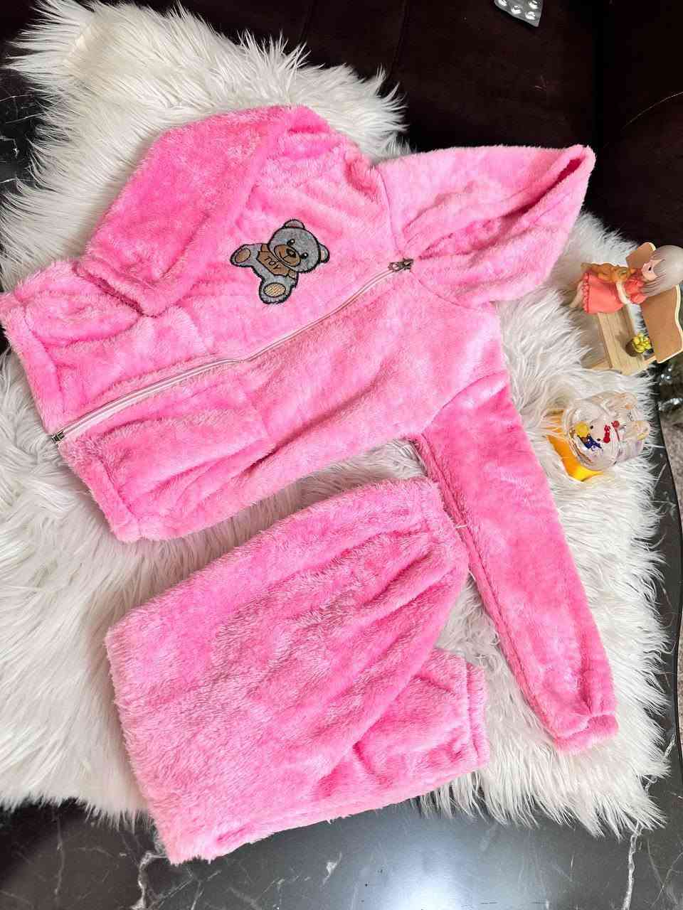 👗👕 أيفا ستور لملابس الاطفال والنسائي 👗👚
🔥 عرض نار  فتره محدوده/ سعر القطعه ٧,٥٠٠
🔥 عرض نار فتره محدوده / سعر القطعتين ١٣ الف
         تراكات ولادي و بناتي فرو درجه اولى 
  متوفر قياسات من عمر ٦ اشهر  الى ٥ سنوات 
                       متوفر ١٥ لون 🌈
📱لاستفسار والحجز  *********** واتساب
