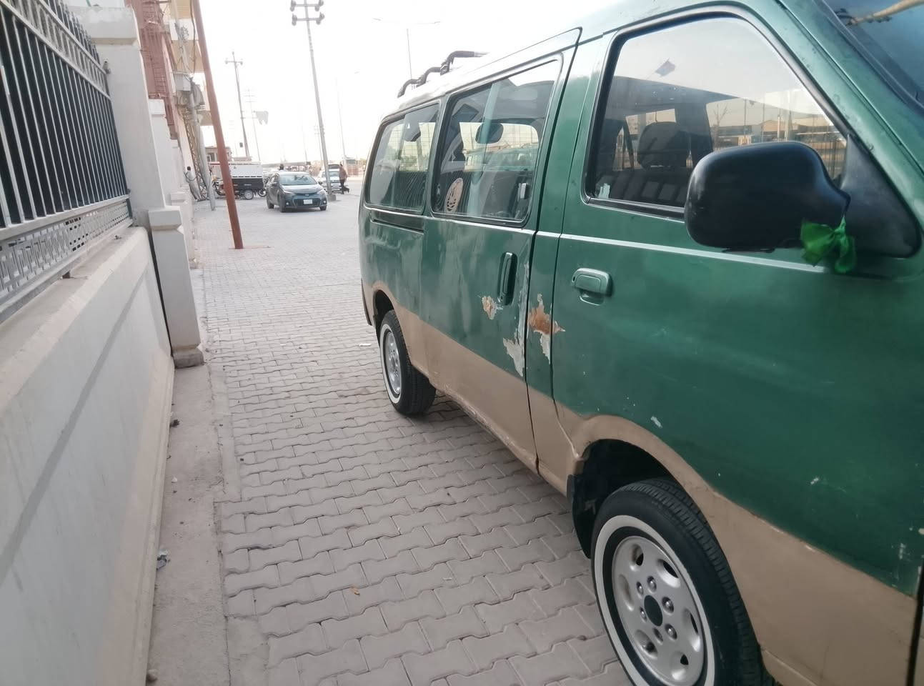سلام عليكم بريجو موديل 2000 للبيع 

مكينه مكفوله كير ستوني شاده مقدم جديد 

غرفه جديده  سياره داخله هزه 
هيئه وغرامات مصفره 
تخم تاير جديد

سياره ضربه بس الباب السلايت مثل ماواضح بصوره 

السعر والاستفسار اتصل ع رقم 

***********

خاص مامتواجد
