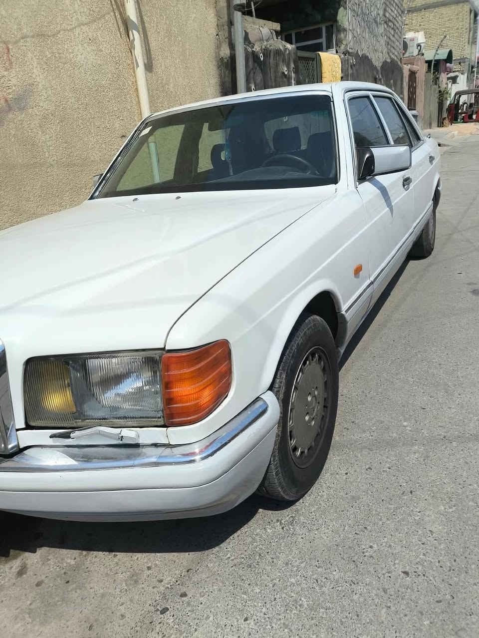 السلام عليكم ورحمه الله وبركاته
من رخصه مدير الكروب 
مارسيدس جانبو موديل 91 باب طويل محرك كير بلادي 
300   وارد ياباني بدون فتحه سقف سيارة بسمي رقم بابل إنكليزي سنويه لغايه 31
صدر 100/50 تبريد عاطل غرفه يرادله ترتيب كهربائيات كله شغاله اطارات نصف عمر 
 السعر  55   وبيها مجال للشراي للاستفسار الاتصال على الرقم التالي 
***********
مراوس اب تكسي
