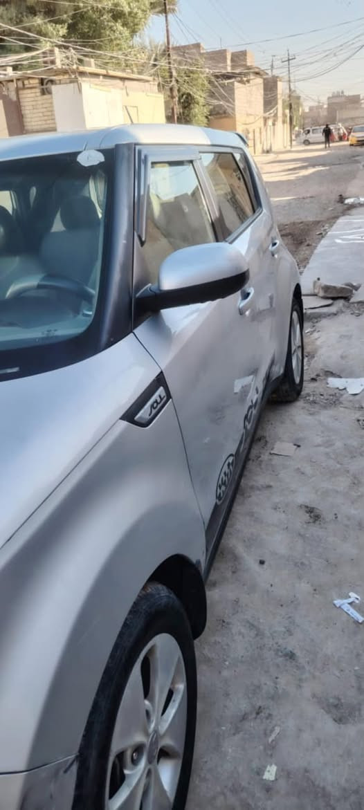 كيا صول موديل 2015 مكينة 1600 gdi
مكينة مفتوحه 
بيها منظومة غاز 
تبريد ثلج 
تخم تاير جديد
سعرها 90 ورقة 
تواصل ع رقم ***********

نص مكتوب في الصور:
- %٥٢ ٠٩:٤١ أعجبني تعليق إرسال مشاركة أعجبني تعليق إرسال مشاركة أعجبني تعليق إرسال مشاركة