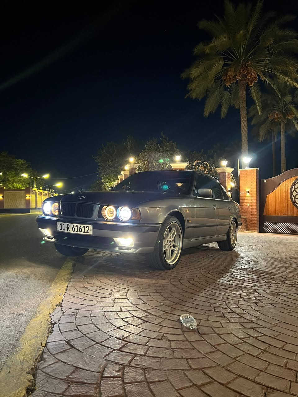 سلام عليكم يالله شباب سياره بي ام موديل ٩١ بيها كير مكينه صقر دبل فانوص بيها شلعه فول تبريد اثلج كير مكينه جدد دبل يرباك دبل جكمجه مري منفصل ويل اصلي ام دعاميه ام تخم تاير كلشي بيها جديد غرفه جديده يشهد الله صايره عليه ٩٠ بيع سريع ٧٠ بيها مجال بسيط فقط بيع مكاني بغداد ***********
