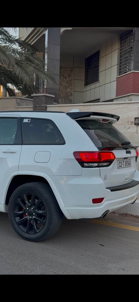 السلام عليكم جيب  بيع أو مراوس رقم بغداد باسمي موديل ٢٠١٨ بلاك توب بيها صبغ أربع قطع بدون دواخل سياره جديده ونضيفه وجاهزه صندوك كهرباء شاشه كار بلي تبريد قطعتين صدر جديد امامي خلفي  نفض شرط تراي زيرو عليها برمجه خليجيه حماوه ويا تبريد وبلزدحام ربع تراي يخبل كير مكينه بلباكيت مكانها بغداد الغدير مقابل شقق عارضها ب١٨٠ وبيها مجال للطيبين ***********
