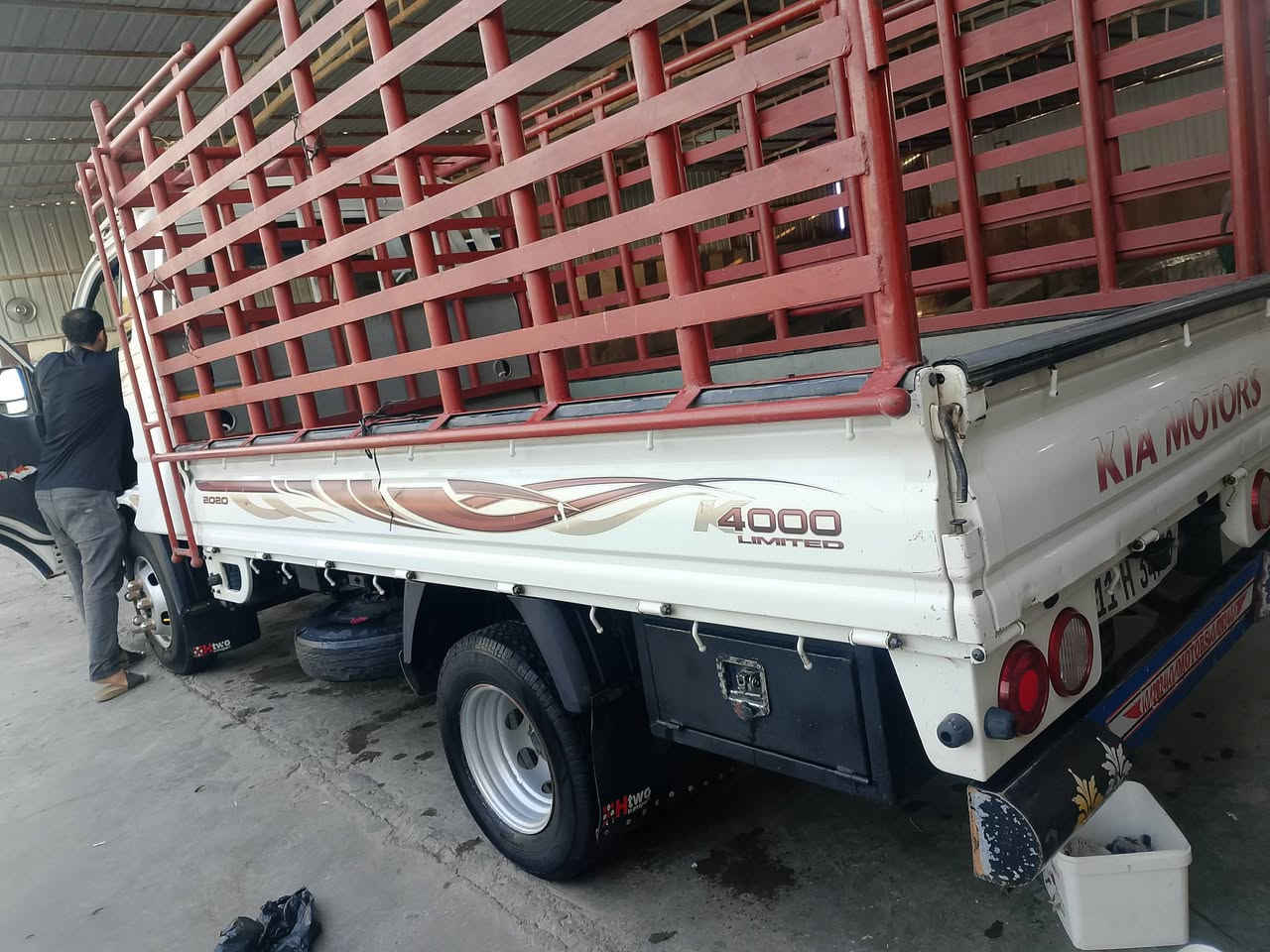 السعر 155
كيا فحل عشرين شكل الواحد وعشرين بغداد مكفول باسمي تحويره ويل واستد وتانكي تبريد شغال اضافه محرك وكير واكسل مكفول ،،،،الكوت ،،،الزبيديه ،،،،***********
