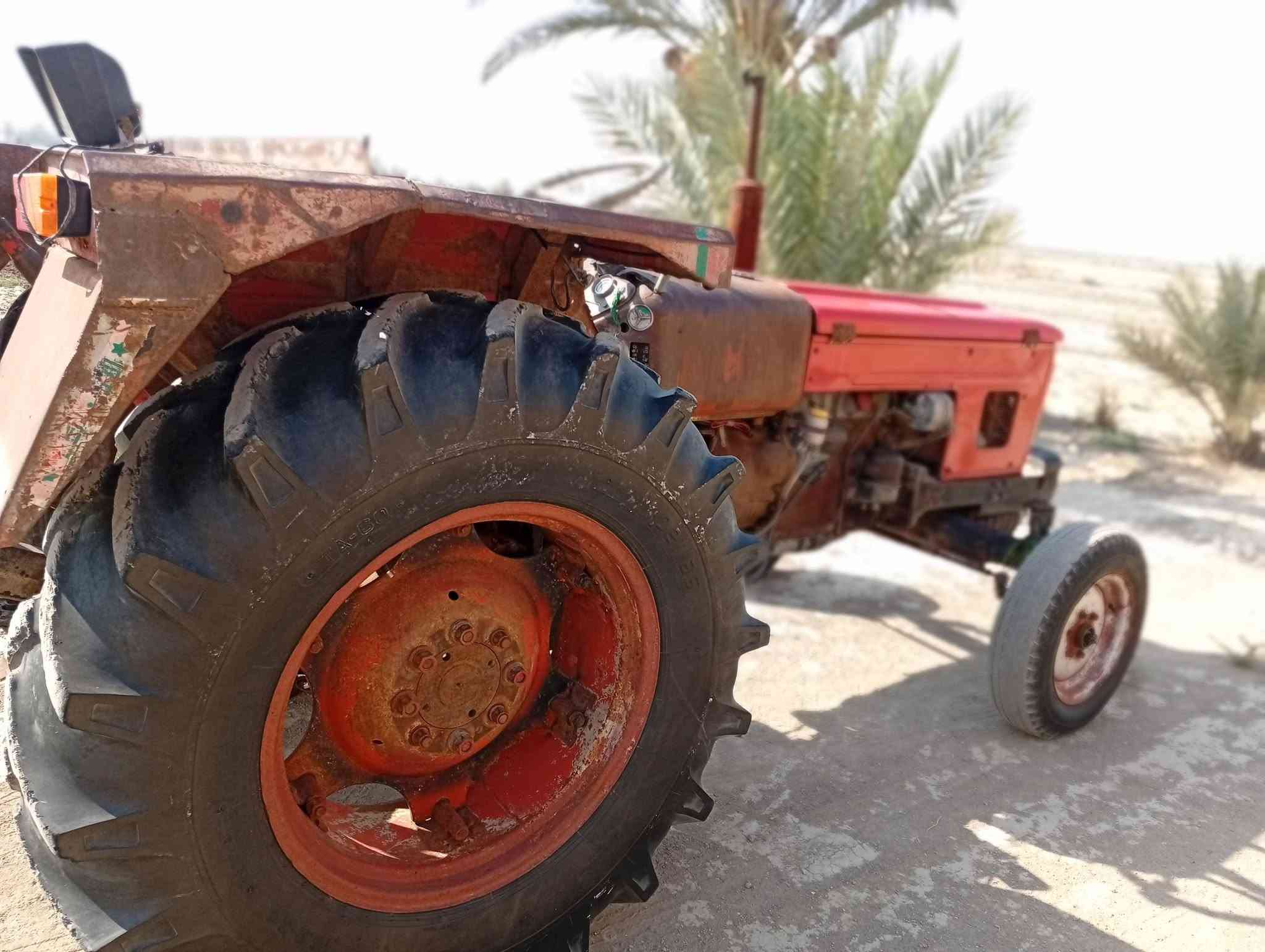 السلام عليكم عنتر للبيع 86 بدون مكفوله كفاله عامه نكره سلف جاهزه من كلشي وياهه فدان وخرماشه جديده وعربانه نضيفه المكينه مال جناي السعر 6مليون وبيه مجال الشراي بي خير ويدلل مكان بابل القاسم ناحية الطليعه.              👈🏻 ***********
