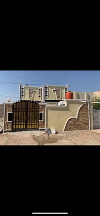 دار للبيع مساحته 120 اوقاف قرب مدرسة الوقف الشيعي  يتكون من غرفه نورم ...