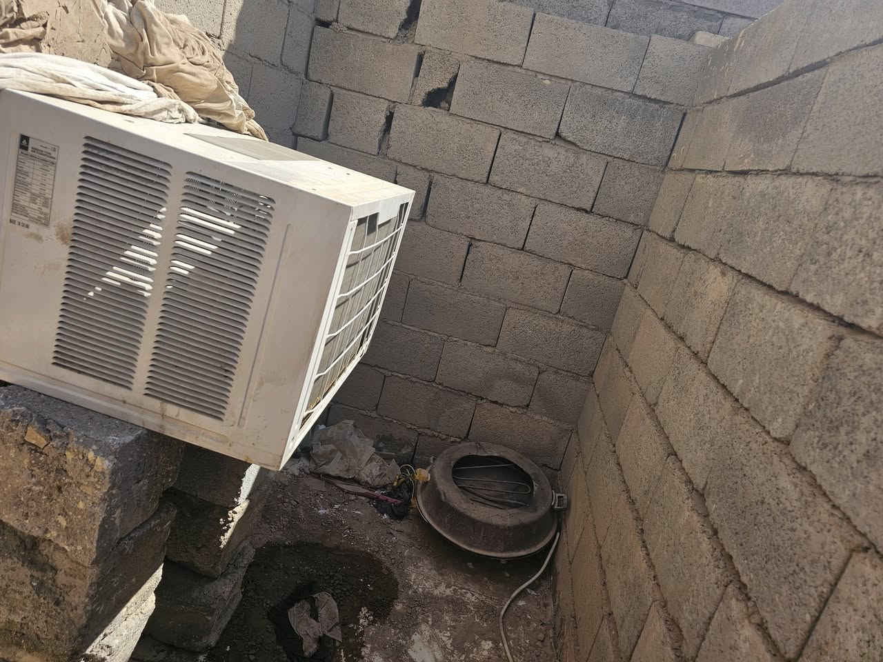 سلام عليكم ورحمت الله وبركاتو مكيف طنين بروده ثلج ما اعرف نوعيته راديتر مو فوفون لا نحاس لا يفصل ابد بعزد صيف وما يفصل اكفله الك بروده ثلج تجي ما تفشل من تجي جي محتاج وما عدي بكان اله وجاي ابيعه شراي يتصل او واتساب وريد ابيعه  تجي ما ترجع لن نضيف حيل بس قبق ماكو ضايع سعر 170 لياخذه ما يخصر والله لعنوان ميسان مقابيل طاقه ابو رمانه ***********
