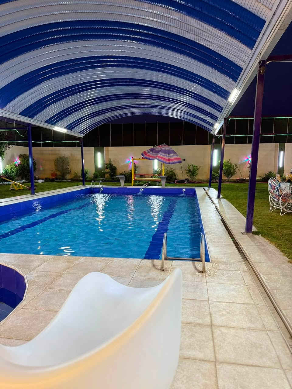 مزرعة نوارس بلد
متوفر ليوم الجمعه شفت مسائي 

السبت شفت نهاري وشفت مسائي 

للحجز والاستفسار الاتصال على الرقم 

***********

متوفر واتساب على الرقم

