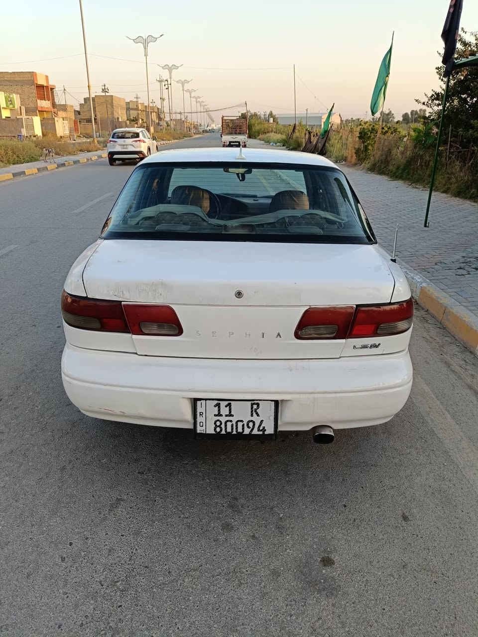 السلام عليكم كيا سيفيا موديل 95 رقم بغداد انجليزي مكينه مسكر جير عادي كهربائيات شغاله سنتر لوك ريموت السعر 33 وبيها مجال مكاني واسط الصويره رقم تلفون ***********
