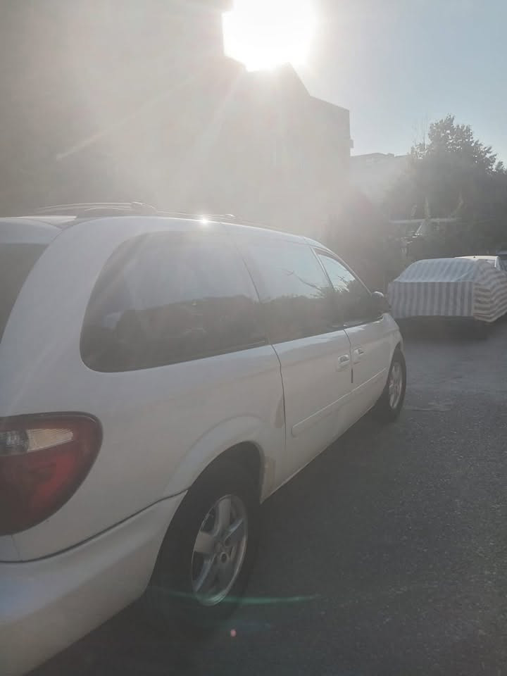 من رخصة الاخ أدمن الكروب المحترم🫡
دوج كرفان شاصي طويل 2007 رقم بغداد شرط التحويل موصفات SXT كفالة كير محرك كهربائيات بدون حادث تبريد تدفئة 3 قطع شغال نقصها صبغ دعامية امامية جاردة و مصلحة جاهزة لصبغ فقط مكانه بغداد البياع قرب الشرطة الخامسة السعر (78) ومجال لشراي اي استفسار ع رقم ***********☎️ السيد ابو محمد
