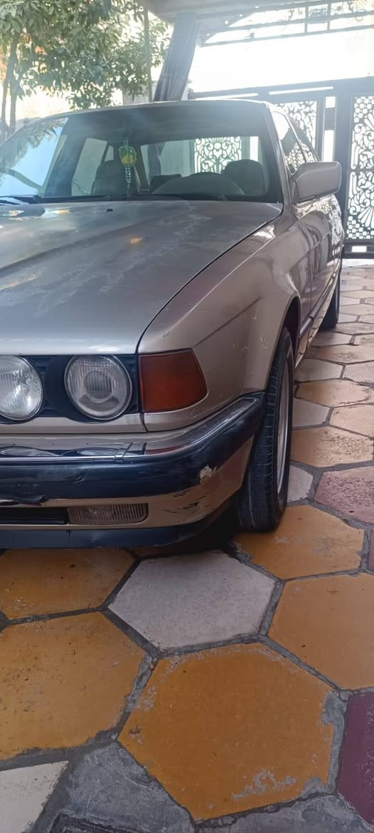 السلام عليكم
سياره BMW مديل 91 

للبيع سياره باسمي مكانها بابل حله 
 
سياره نضيفه وتخبل وماامتعوبه 

سعر 55 وبيها مجال بسيط 

للاستفسار ***********
غير متواجد عل الخاص

