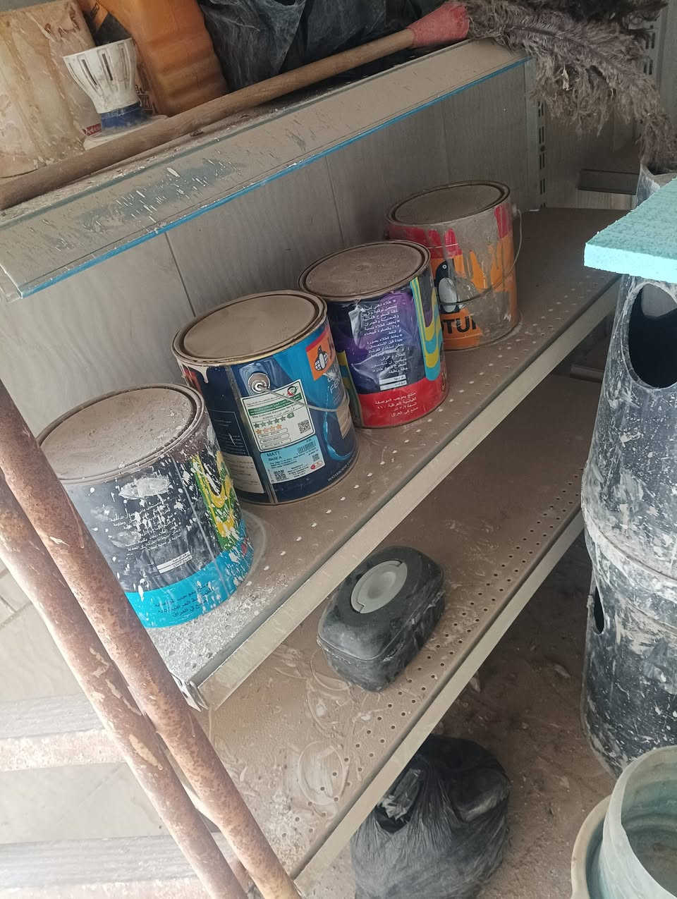 باب المنيوم • باب حديد • رفوف نضيفات