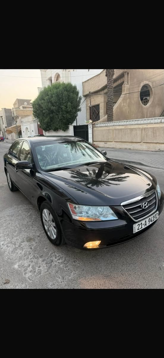 السلام عليكم 
هونداي سوناتا موديل 2009 وارد أمريكي كلين ليبل واحد مكينة 2400 دوش سيارة احلة من الصور مواصفات سيارة نص فول مكفولة من الضرر والصبغ مكينة كير صدر تبريد تخم تاير باتري كلة جديد بالعافية عل ياخذها سيارة جديدة رقم سليمانية سنوية ورقم جدد ثاني يوم تحويل مكان السيارة بغداد الاعظمية سعر 123 وبيه مجال 
رقم موبايل ***********        ‭***********‬
