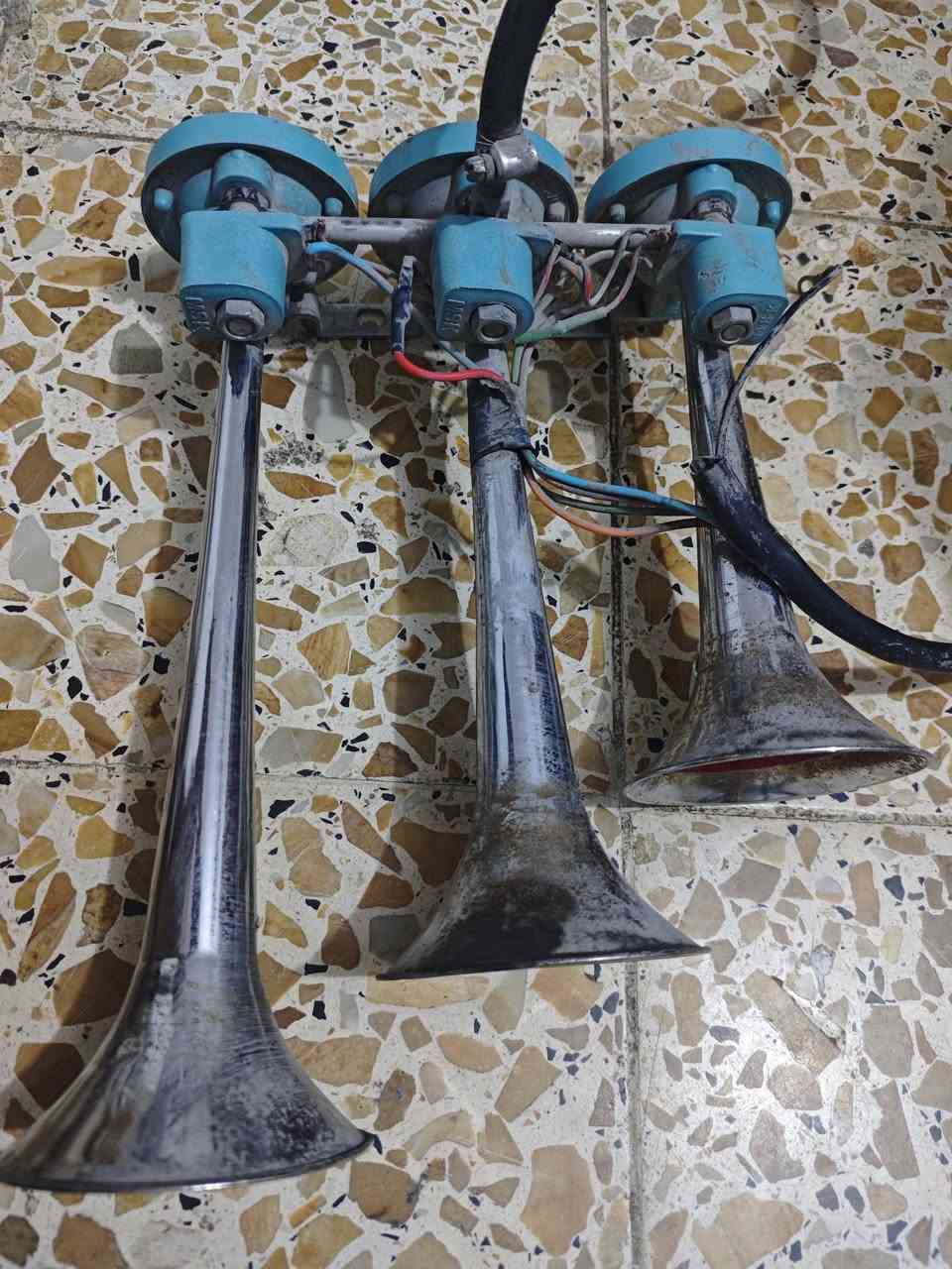 س ع
هورن ميلاد 64 دكه شغال 
سعره اتصل ‏‪***********‬‏ 
كربلاء
