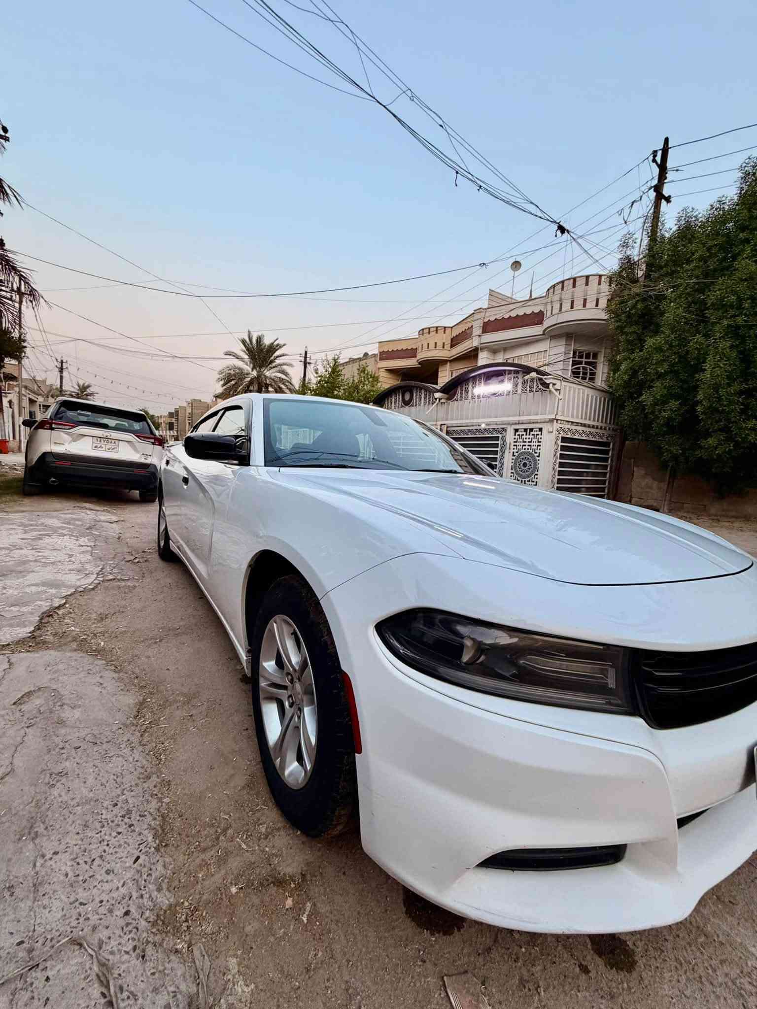 السلام عليكم 
جارجر خليجي هارلم 2019 sxt
مواصفات الsxt 
ماشية 91,500 ميل
بيهه طخة خفيفة بالجاملغ الخلفي ومصلح بارد 
وطخة خفيفة ( موضحة بالصور ) خشم الجاملغ الامامي
الباقي مكفول كير محرك 
صدر تايرات جدد 

***********
