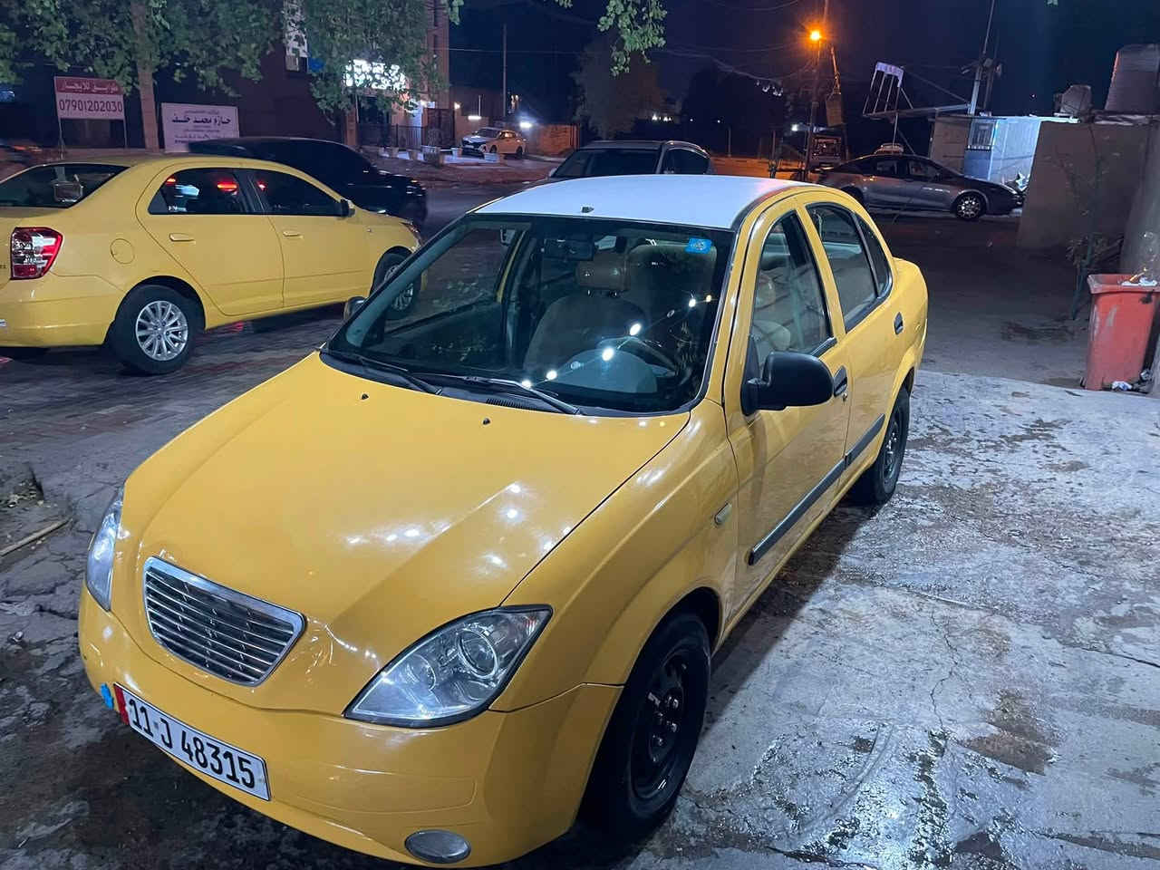 طيبة موديل 16 مكينة جديدة گير جديد كفالة مكينة وكير وتبريد شديت منضومة جديدة ثلج بفضل الله وحماوة ثلث
صدر جديد تخم تاير نضيف كلش 
مصبوغة حزام وبيهة طخة بالجاملغ الخلفي فقط.. سيارة متعوب عليهة ومال جناي ومناقصة شي
رايدهة ب 35 ومكاني بغداد المنصور والسيارة بأسمي شرط التحويل
***********
