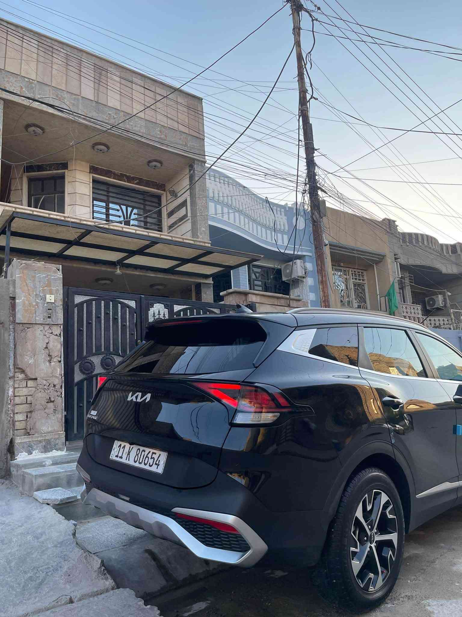 كيا سبورتج هايبرد موديل 2023 HEV
فول مواصفات عدا الفتحة لون اسود 
ماشية 44 ميل 
رقم بغداد الجديد ب اسمي 
المواصفات
كشنات جلد
كشن كهربائي
تدفئة كشنات
تدفئة ستيرن
حساسات
رادارات امامي ومانع تصادم
نقاط عمياء
كير ماوس
بصمة أبواب
تشغيل عن بُعد
شاشة متصلة كبيرة ابل كار بلي 
تبريد تحكم لمس 
تبريد مناخين منفصل
سايد بريك دكمة
تحكم ستيرن
ويل كب كروم 
شاحن وايرلس
LED أمامي وخلفي
وباقي المواصفات المعروفة
الحادث
جاملغ أمامي فقط بدون دواخل 
دعامية جديدة
إيرباك الستيرن فقط
سياره بلاديه مناقصها شي وبالعافيه 
مكاني بغداد ***********

