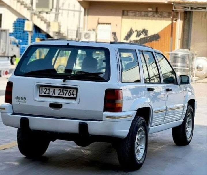 سلام عليكم سياره جيب شيروكي  موديل 1995 محرك 6 وكير الأصلي تبريد شغال سياره بلاديه العنوان الموصل الايمن 
***********
*********** الستفسار على الرقم
السعر 50
