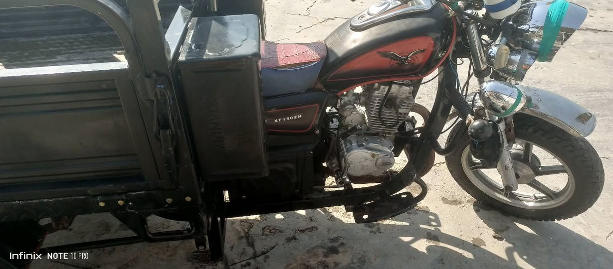 السلام عليكم ستوته للبيع مديل 23رقم انكليزي سعر 2550 و بيه مجال شراي يتصل ***********

نص مكتوب في الصور:
- Infinix NOTE 10 PRO
- Infinix NOTE