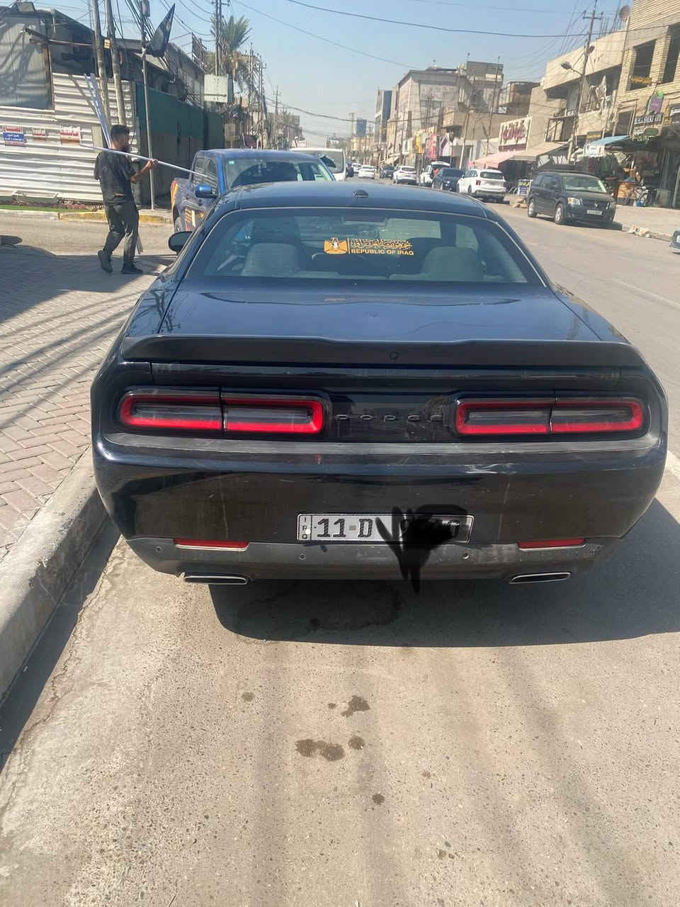 السلام عليكم 
جالنجر موديل 2023 وارد امريكي رقم بغداد الرقم الي عليه مميز ماينباع وياه تاخذ مني رقم جديد كامل عليه 
سنويه وهزه وارقام كله جديد انشدلك 
ماشية 30893 ميل بالكيلو متر 49717
محرك سته سلندر 
محرك وكير وصدر وتبريد مكفول 
تخم تاير جديد كهربائيات مكفوله 
مابيه اي نقص 
حادثها جاملغ وبنيد منشوره صور الحادث بيه راس الشاصي فقط 
السعر 155$ وبي مجال 
مكان بغداد الدورة شارع ابو طيارة 
***********
***********
*********** بغداد, العراق
