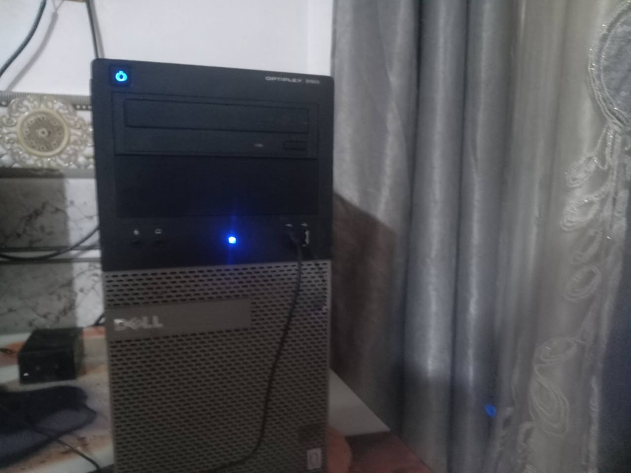 بيسي سستم للبيع السعر 155الف فقط
المواصفات

هارد 500 و باور 400واط و كرت شاشا GT730 4GB و رامات 16 و المعالج كورايi5جيل ثاني

الي يجي ويا

شاشا

و كيبورد ضوئي ألوان مختلفه احترافي

و ماوس ضوئي اضواء مختلفه

السعر 155الف

للاستفسار هاذه رقمي عله واتس *********** الي يريد يشتري

مراوس اكو بلاستيشن او اكس بوكس
مكاني ناصريه منطقه الفداء شارع المدارس
توصيل ماكو
